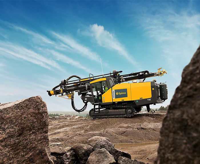 Top Hammer Drilling vs. Down-the-Hole Drilling: Key Differences and Applications Top Hammer Drilling vs. Down-the-Hole Drilling: Key Differences and Applications